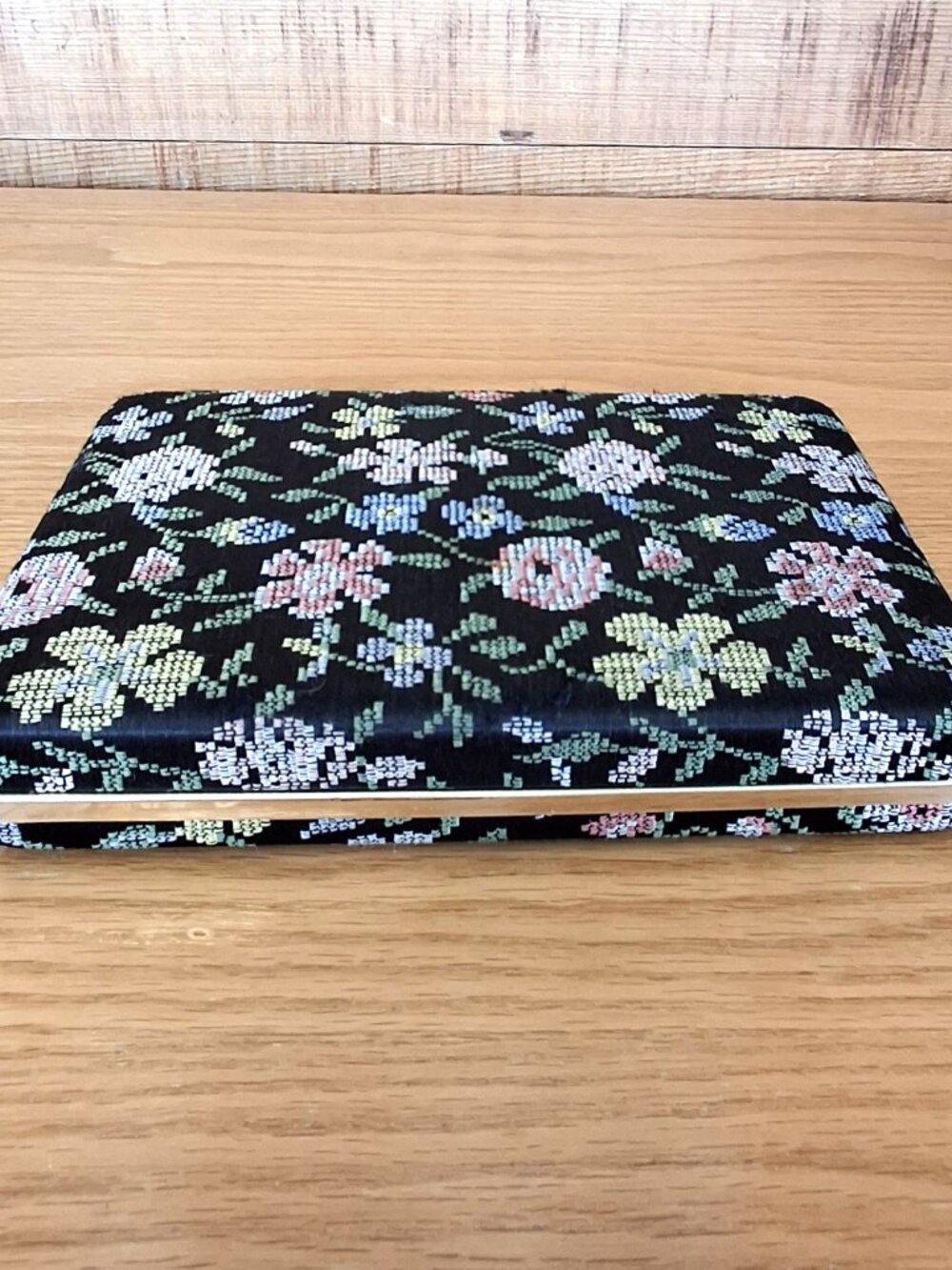 Vintage Petit Point "My Pierced Earring Collection" Jewelry Case - Picture 3 of 6